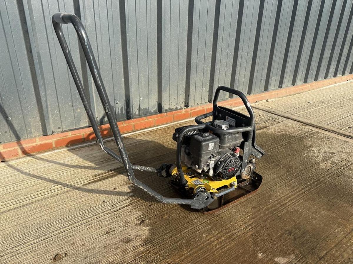 Used Bomag BP 10/35 65kg Plate Compactor