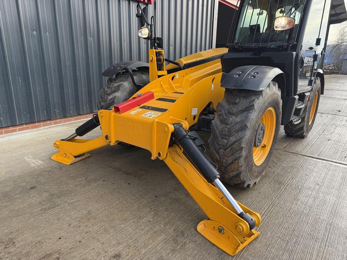 Used JCB 540-140 14m Telehandler