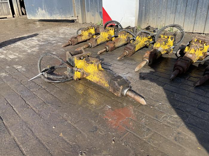 Used ATLAS COPCO SB102