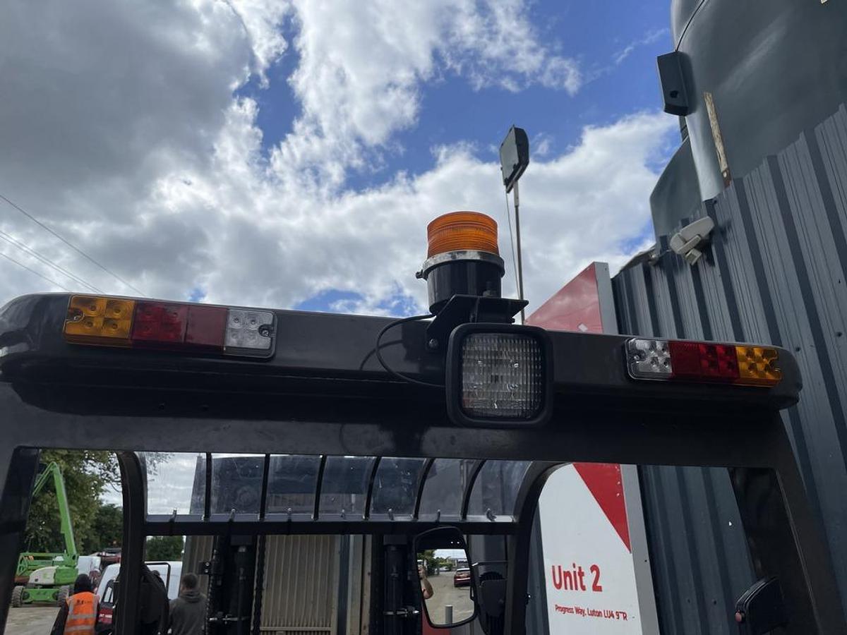 Used Manitou ME425C 2.5t Electric Forklift