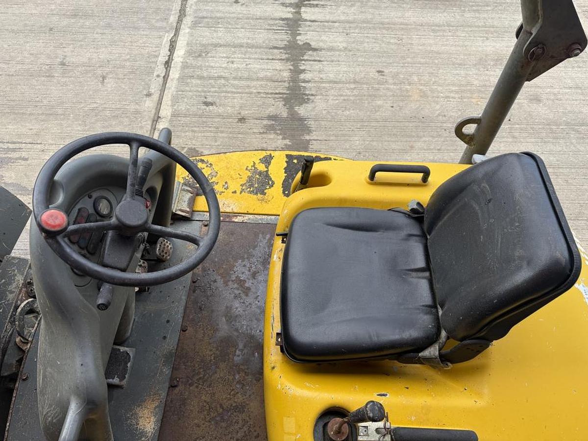 Used Lifton 5001 5 Ton Swivel Dumper