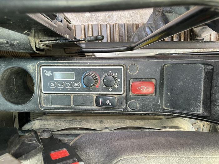 Used JCB JS130 LC+