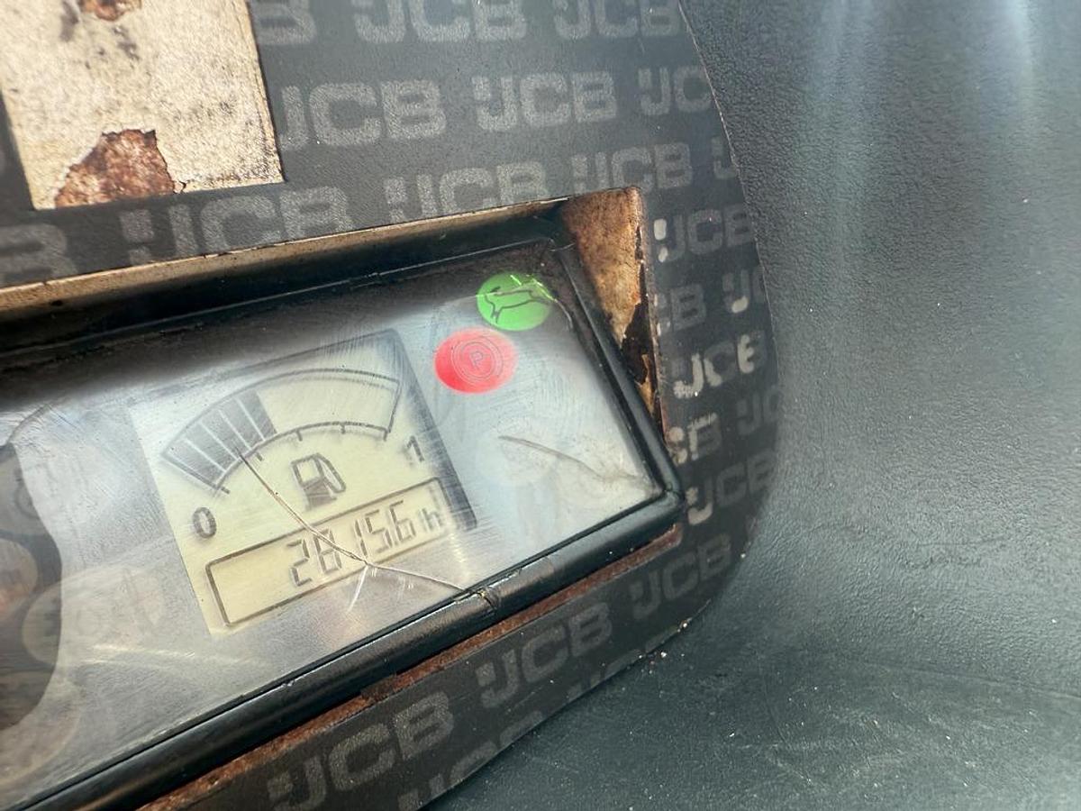 Used JCB 520-40 2t 4m Telehandler