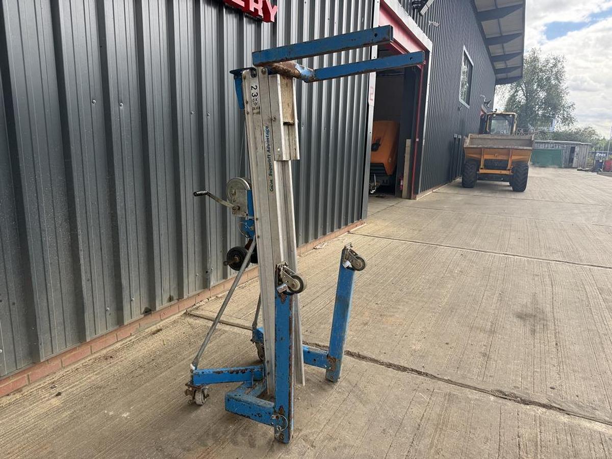 Used Genie SLA-10 Material Lift