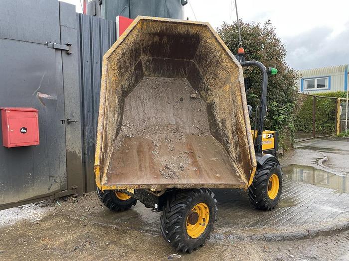 Used JCB 3TSTM