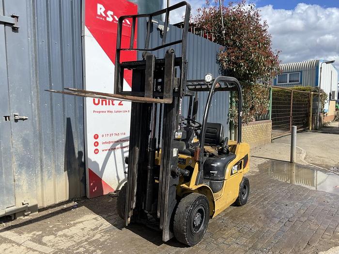 Used Caterpillar DP25N 2.5t Diesel Forklift