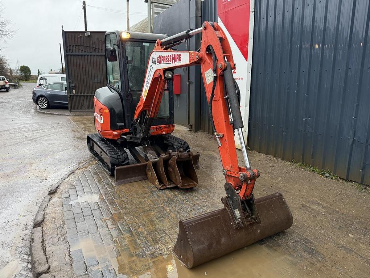 Used Kubota U27-4 2.7t Mini Excavator