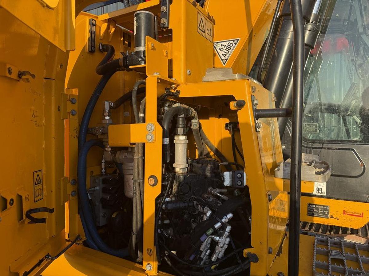 Used JCB JZ141 LC 16t Tracked Excavator