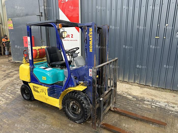Used KOMATSU FG25 T-12