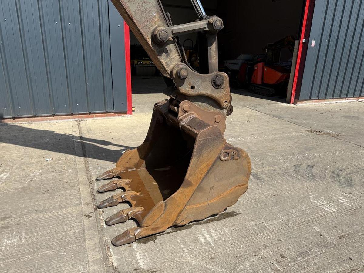 Used Volvo EC140B LC 14t Excavator