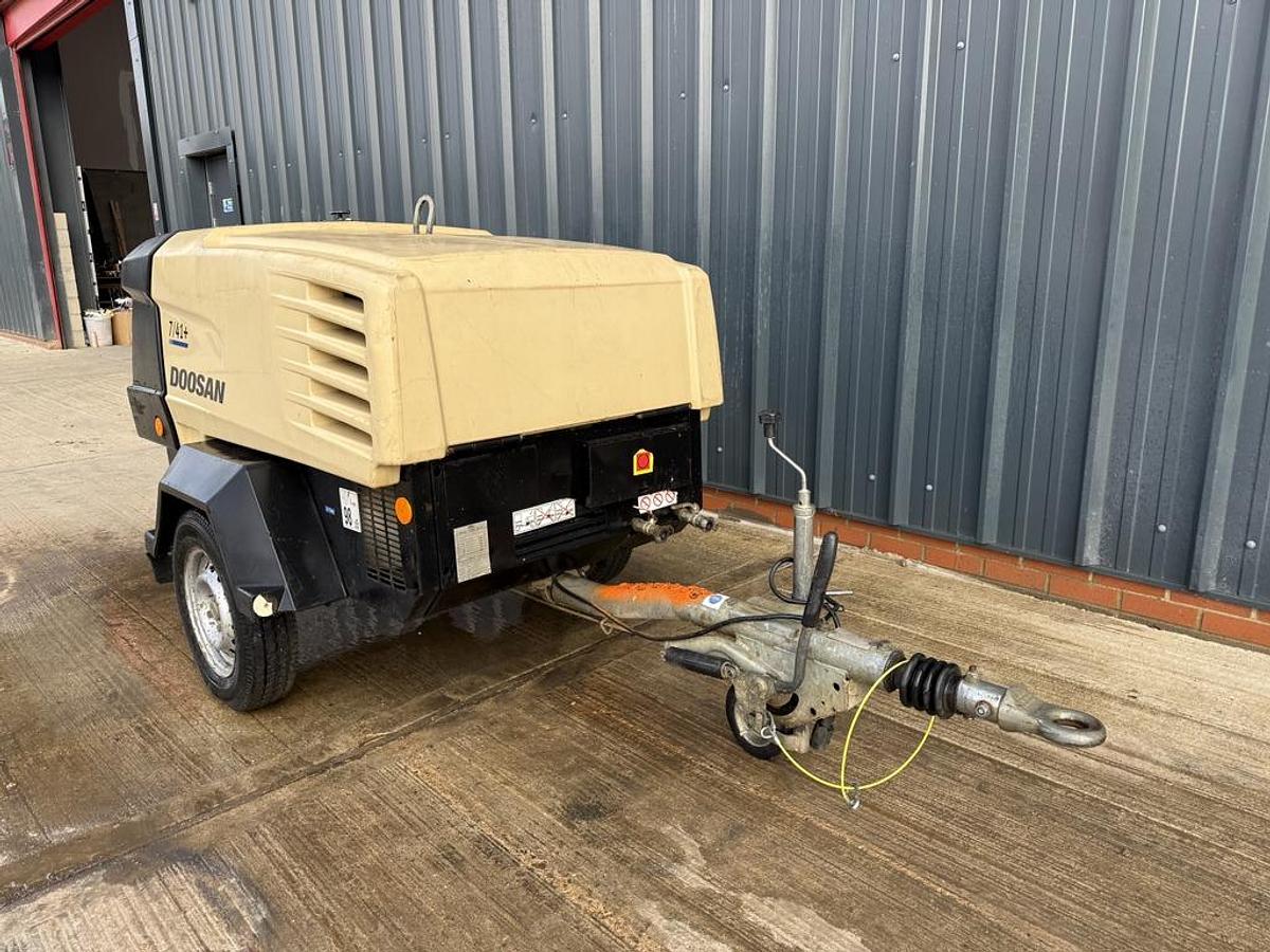 Used Doosan 7/41+ 4 m3/min Compressor