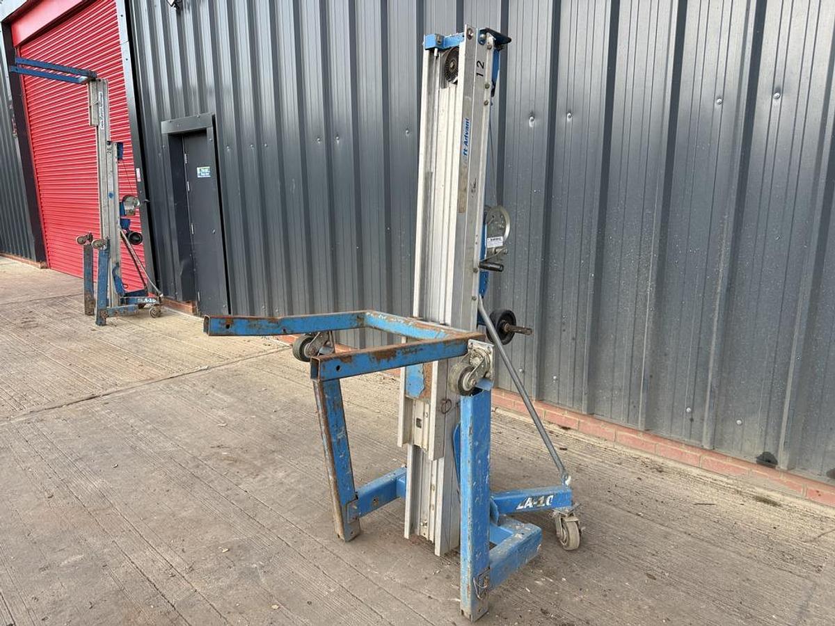 Used Genie SLA-10 Material Lift