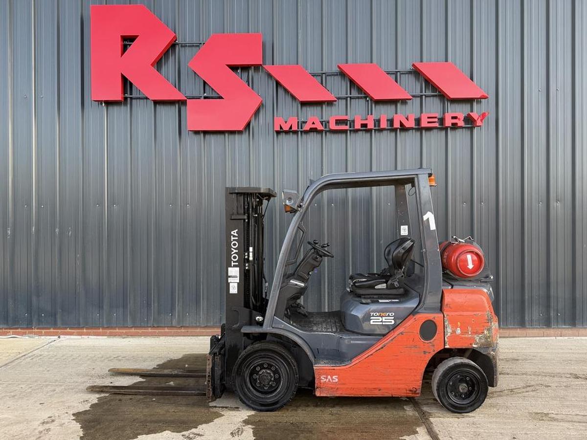 Used Toyota Tonero 2.5t LPG Forklift