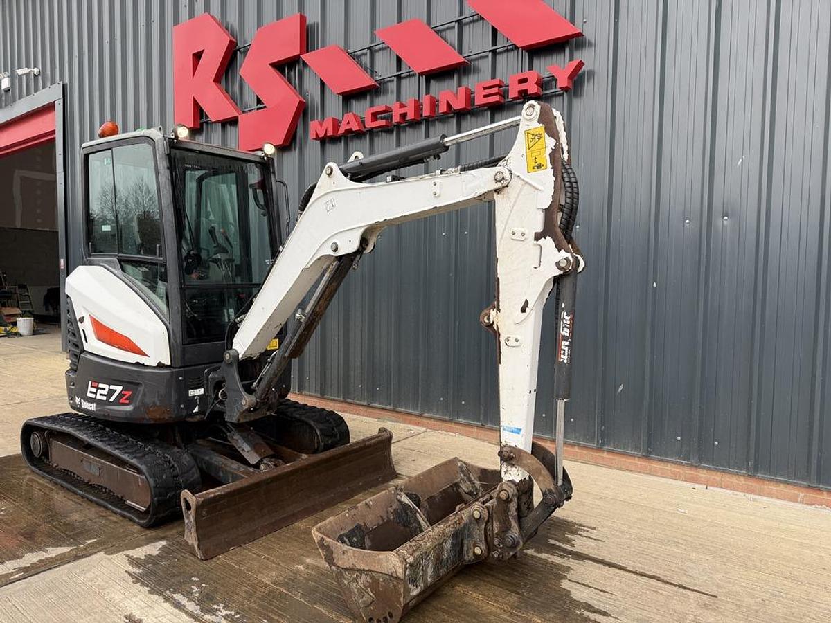 Used Bobcat E27Z 2.7t Mini Excavator