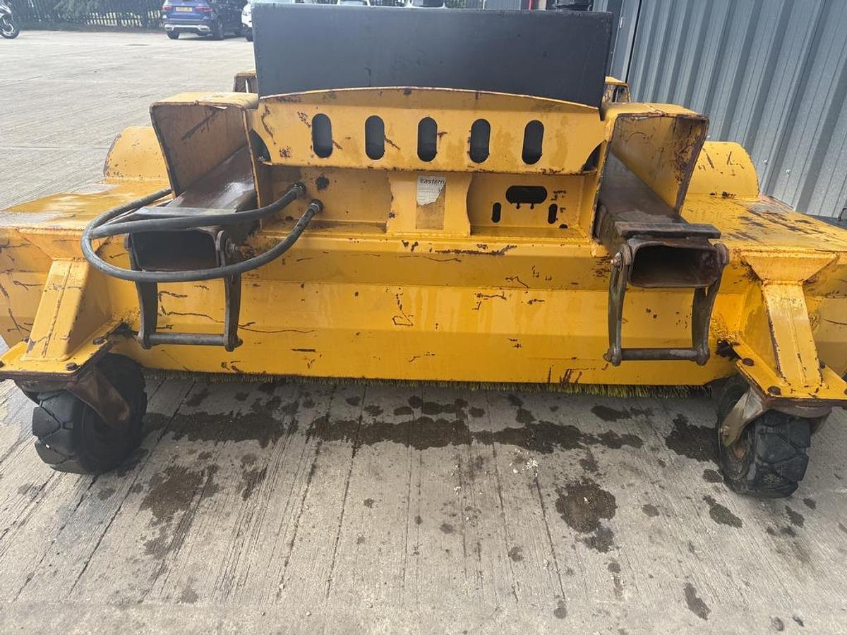 Used Eastern RS220 Sweeper Collector