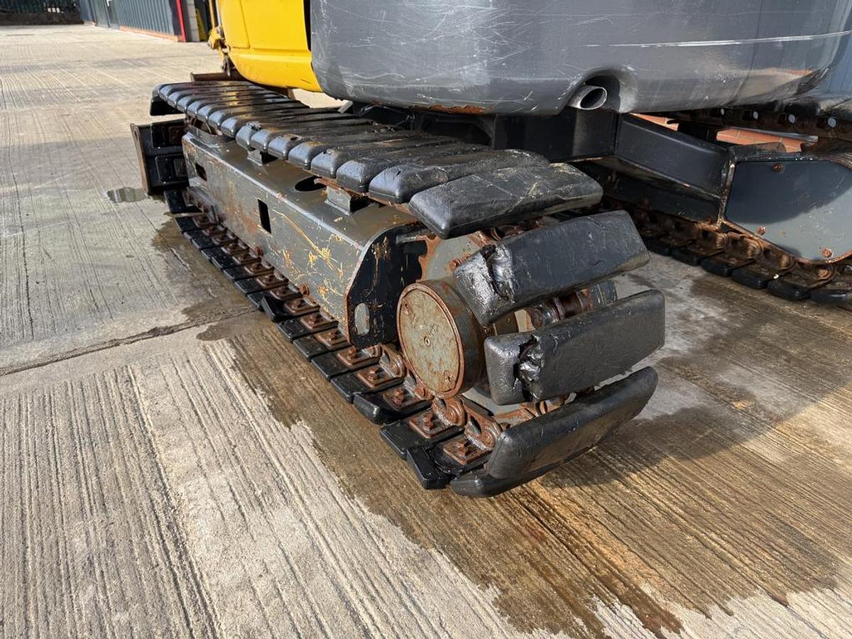 Used Komatsu PC26 MR-3 2.7t Mini Excavator