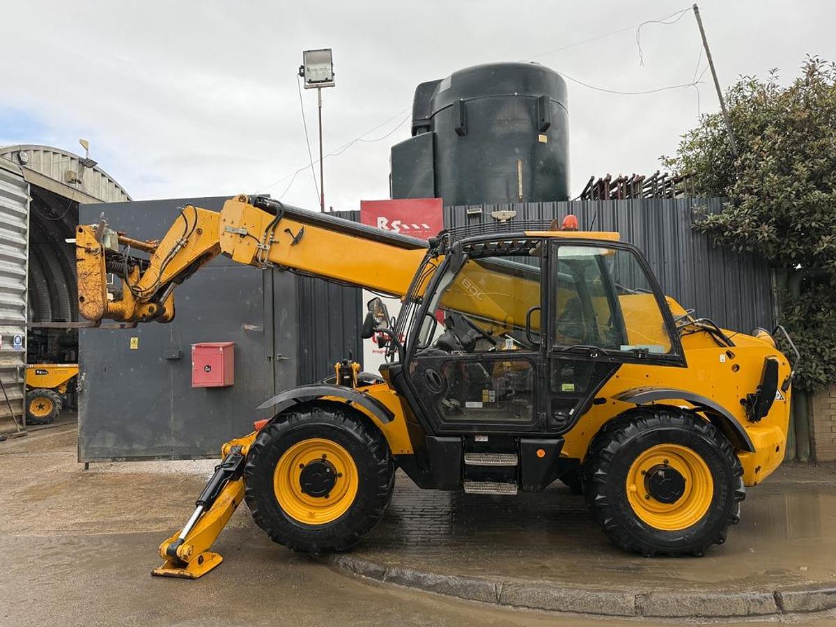 Used JCB 535-140 14m 3.5t Telehandler