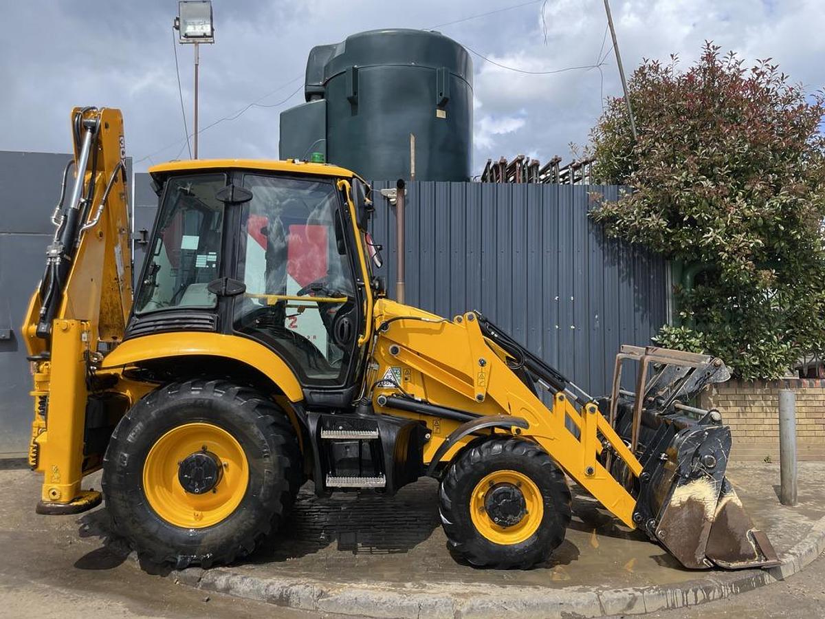 Used JCB 3CX Sitemaster Plus Backhoe Loader