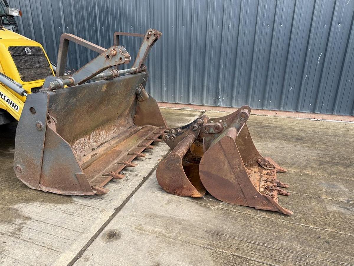 Used New Holland B110-4PT Backhoe Loader