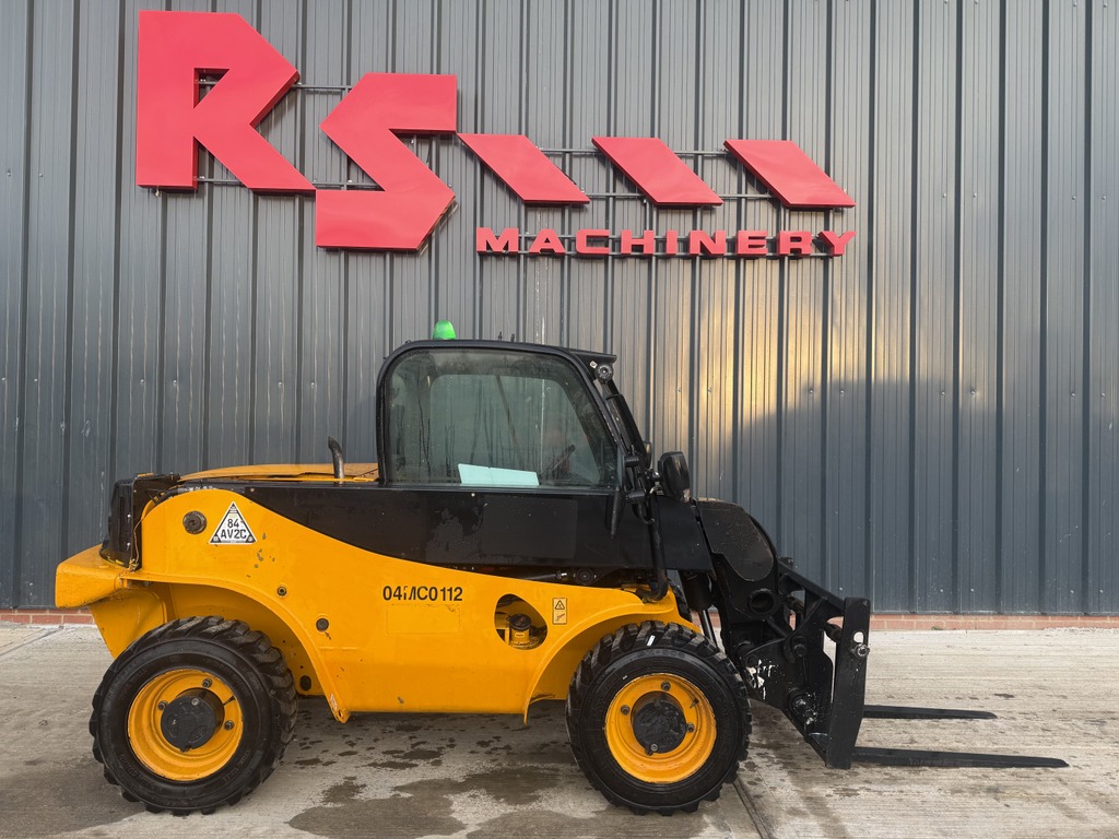 Used JCB 520-40 2t 4m Telehandler