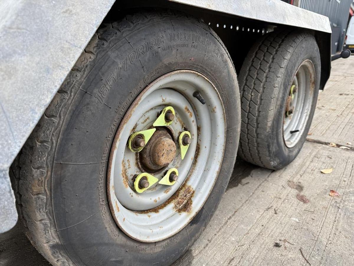 Used Indespension AD2000 2.7t Plant Trailer