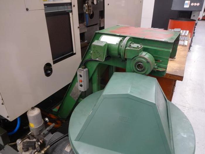 Utilisé Centre d’usinage vertical HITACHI SEIKI