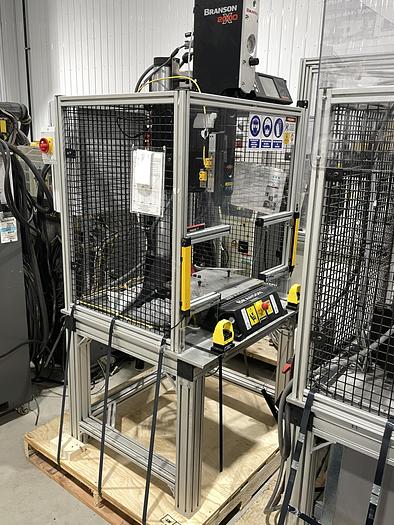 Used BRANSON 2000X 2500 WATT ULTASONIC WELDER IN STAND ALONE WORK STATION NEW 2020