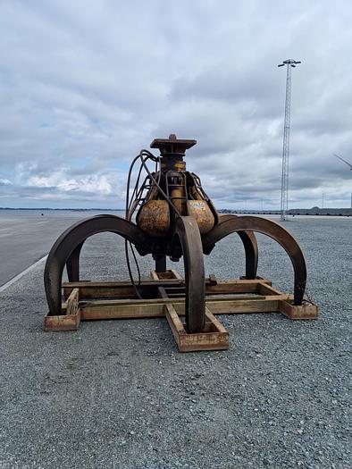 Used 2005 SMAG orange peel grab