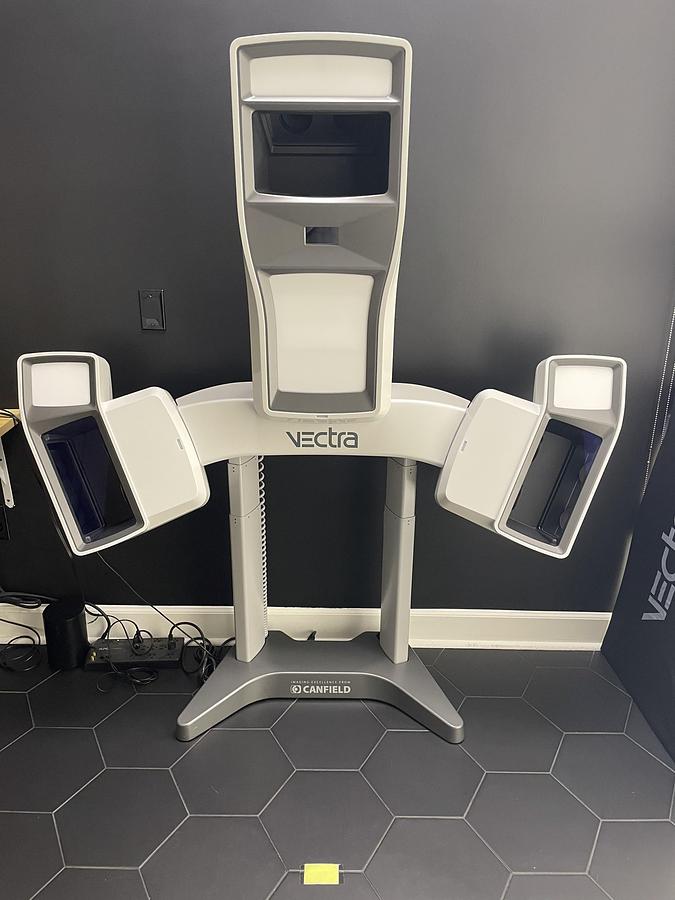 Used 2022 Canfield VECTRA