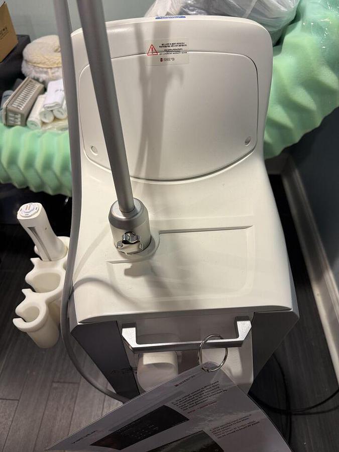 Used For Sale SHENB AMB CARTESSA Virtue RF Laser - Radio Frequency (RF)