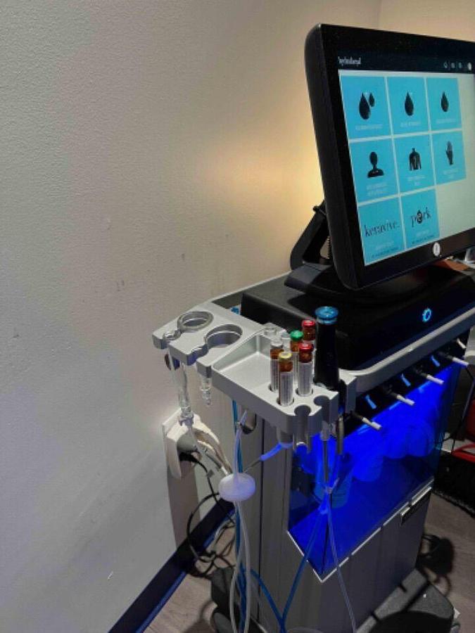 Used For Sale EDGE SYSTEMS HydraFacial Elite MD Tower Microdermabraders