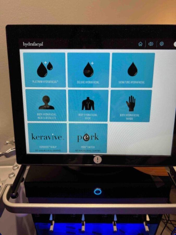 Used For Sale EDGE SYSTEMS HydraFacial Elite MD Tower Microdermabraders