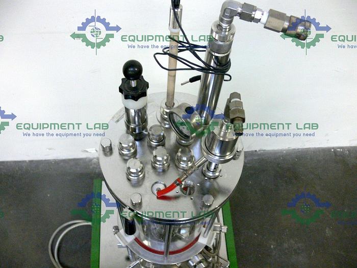 Used Braun 880 141/0 13.7L 1.3 bar 124C Schott Gerate Glass Bio Reactor + .75kW Motor