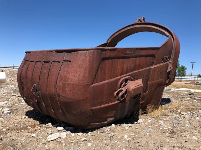 HB18247 dragline bucket 35 or 40 yard with spare new replacement cutting edge Esco