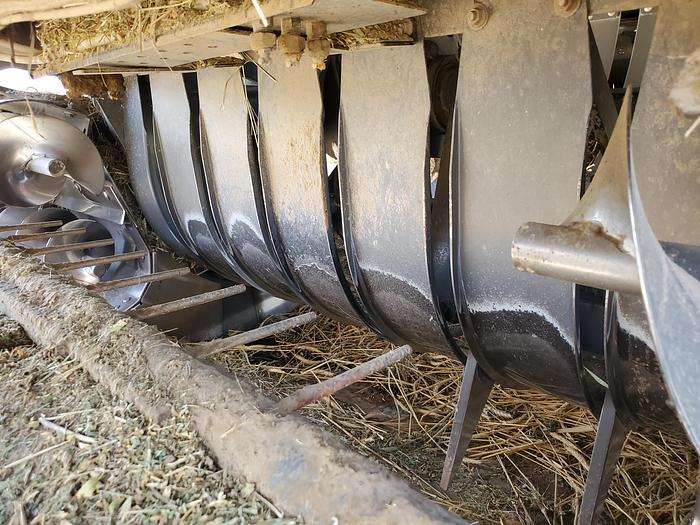 Used 2012 Massey Ferguson 2190 Baler w/ Accumulator