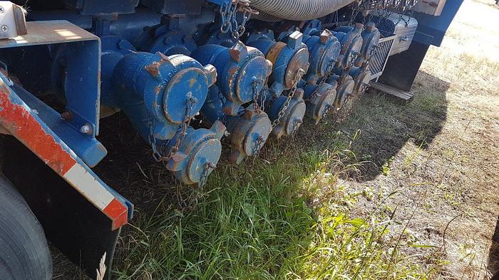 Used 1997 Peerless Baker Hughes Hydra Frac Blender Trailer