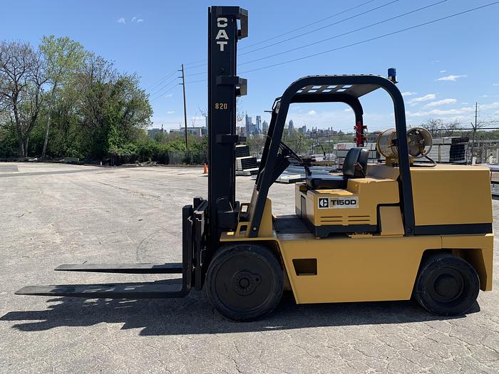 Used 15,000 LB CATERPILLAR MODEL T150D FORKLIFT W/ SIDE SHIFT