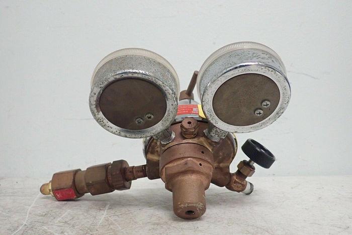 Used Matheson 8-580 Twin Gauge Gas Regulator