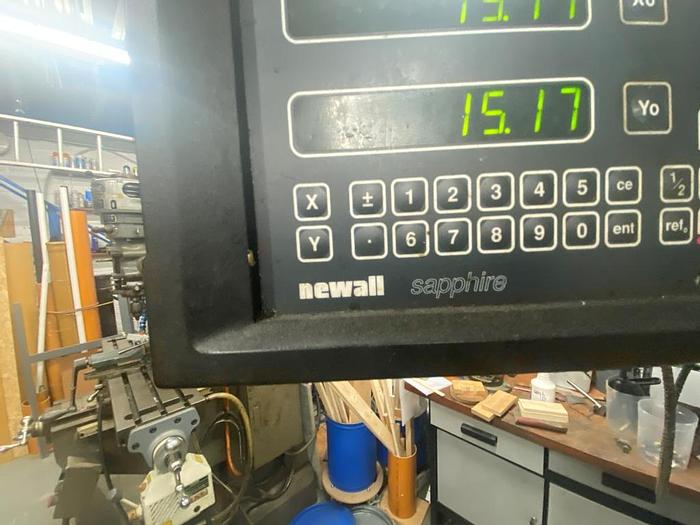 Used Microcut 837 Manual Turret Milling Machine