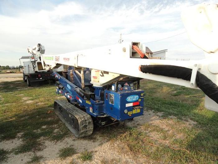 Used 2014 skylift/ versalift SUPER ARBORIST 53/VST521