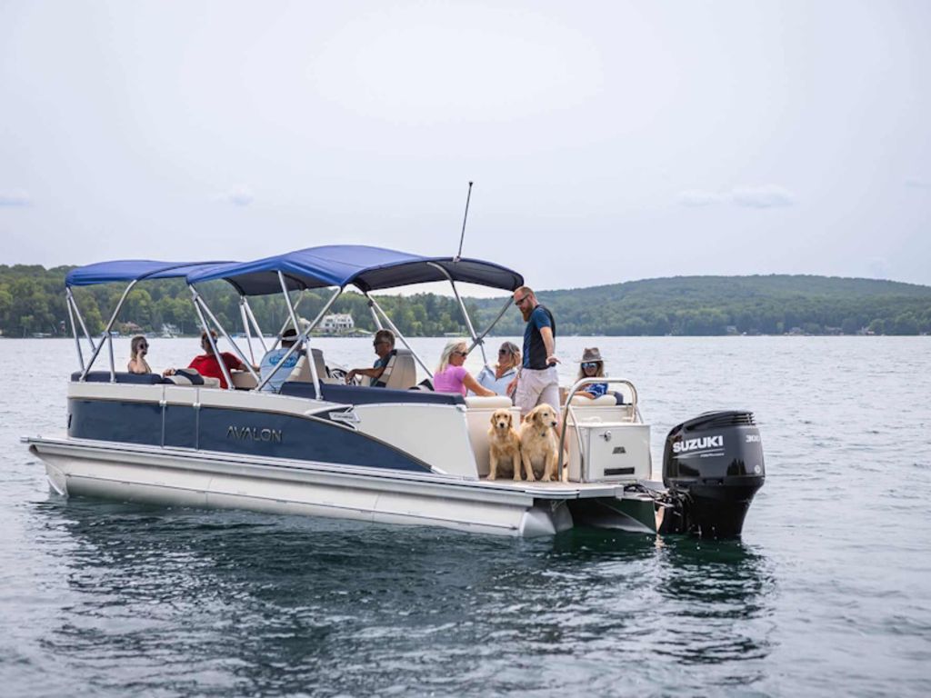 2026 Avalon Catalina Quad Lounger Shift 23 FT