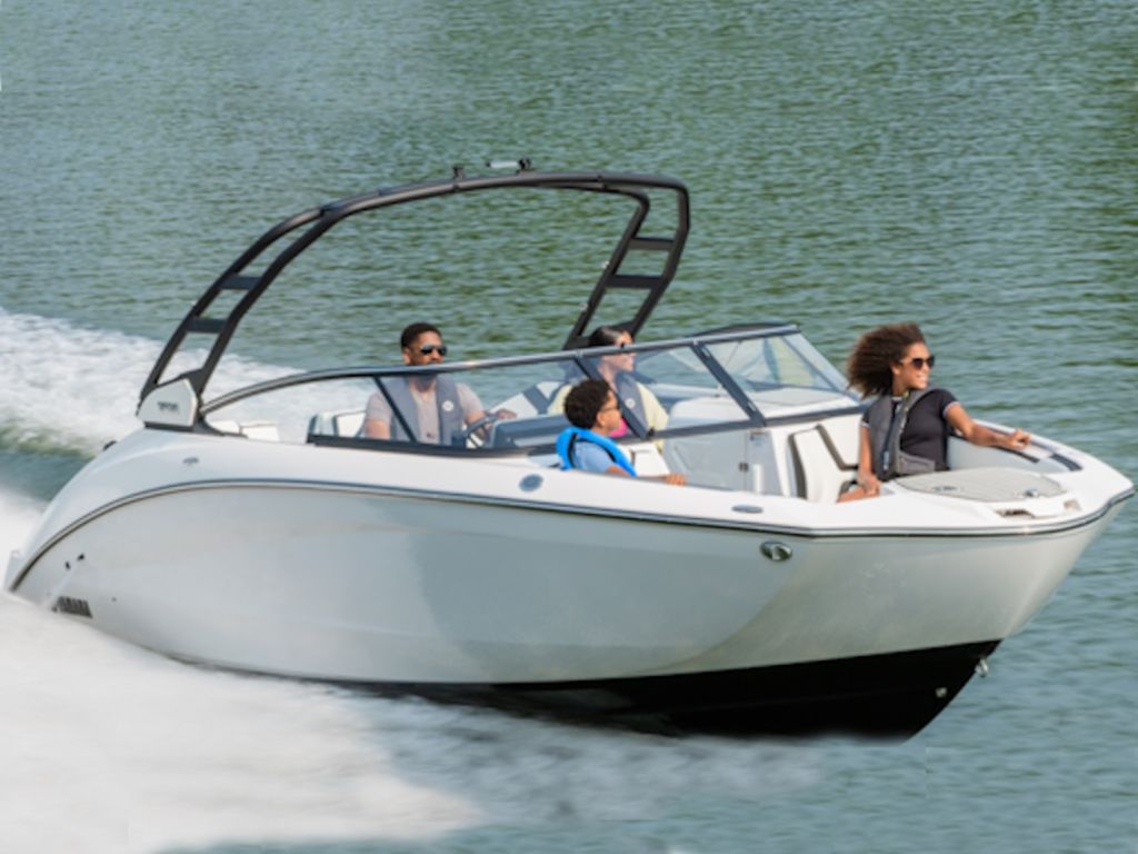 2026 Yamaha Marine 252S Base