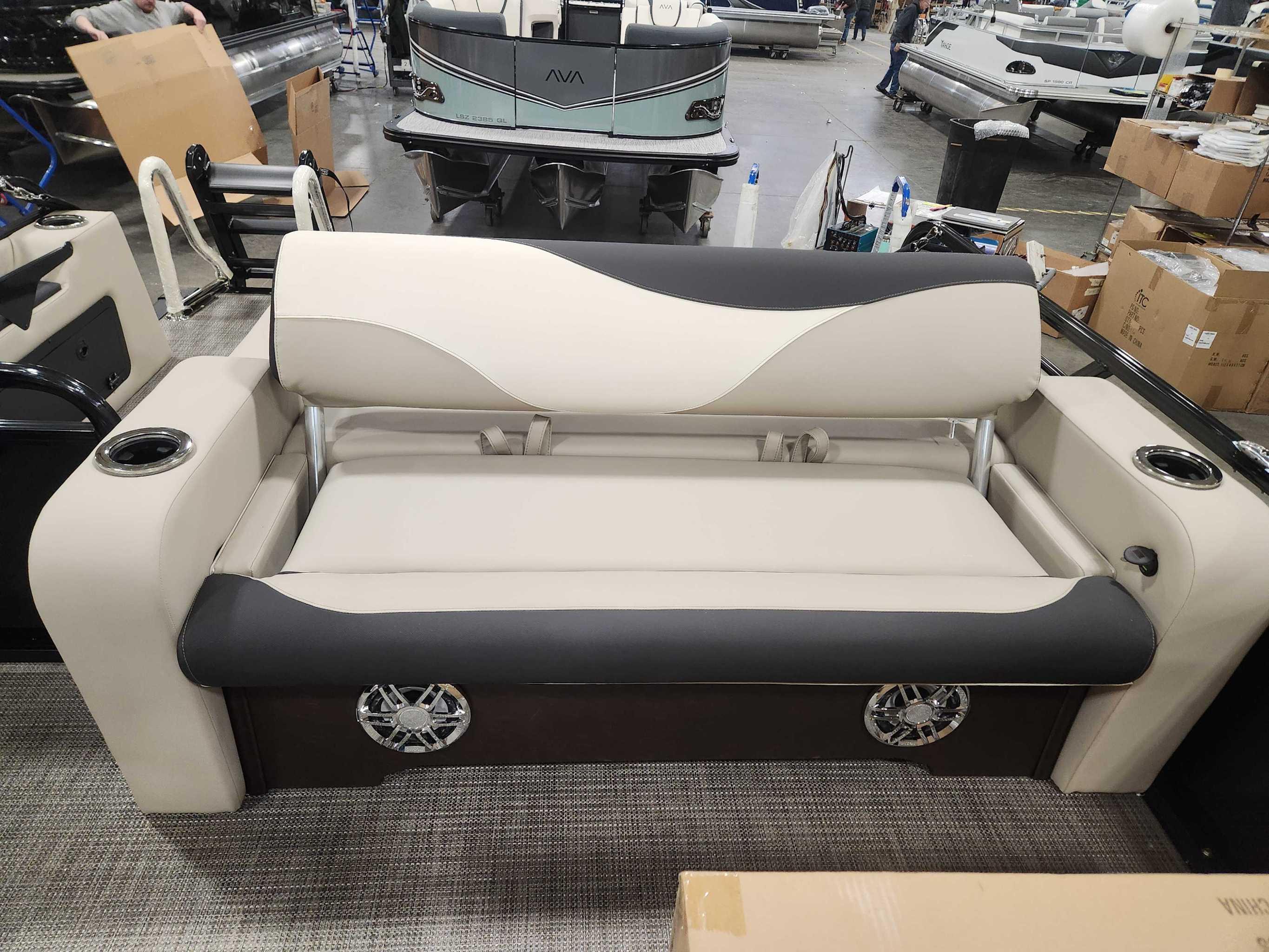 2026 Avalon 2385 25 LSZ ENT