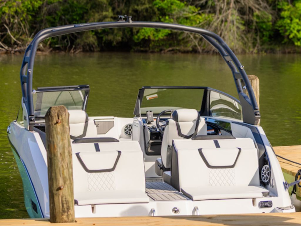 2026 Yamaha Marine 222S Base