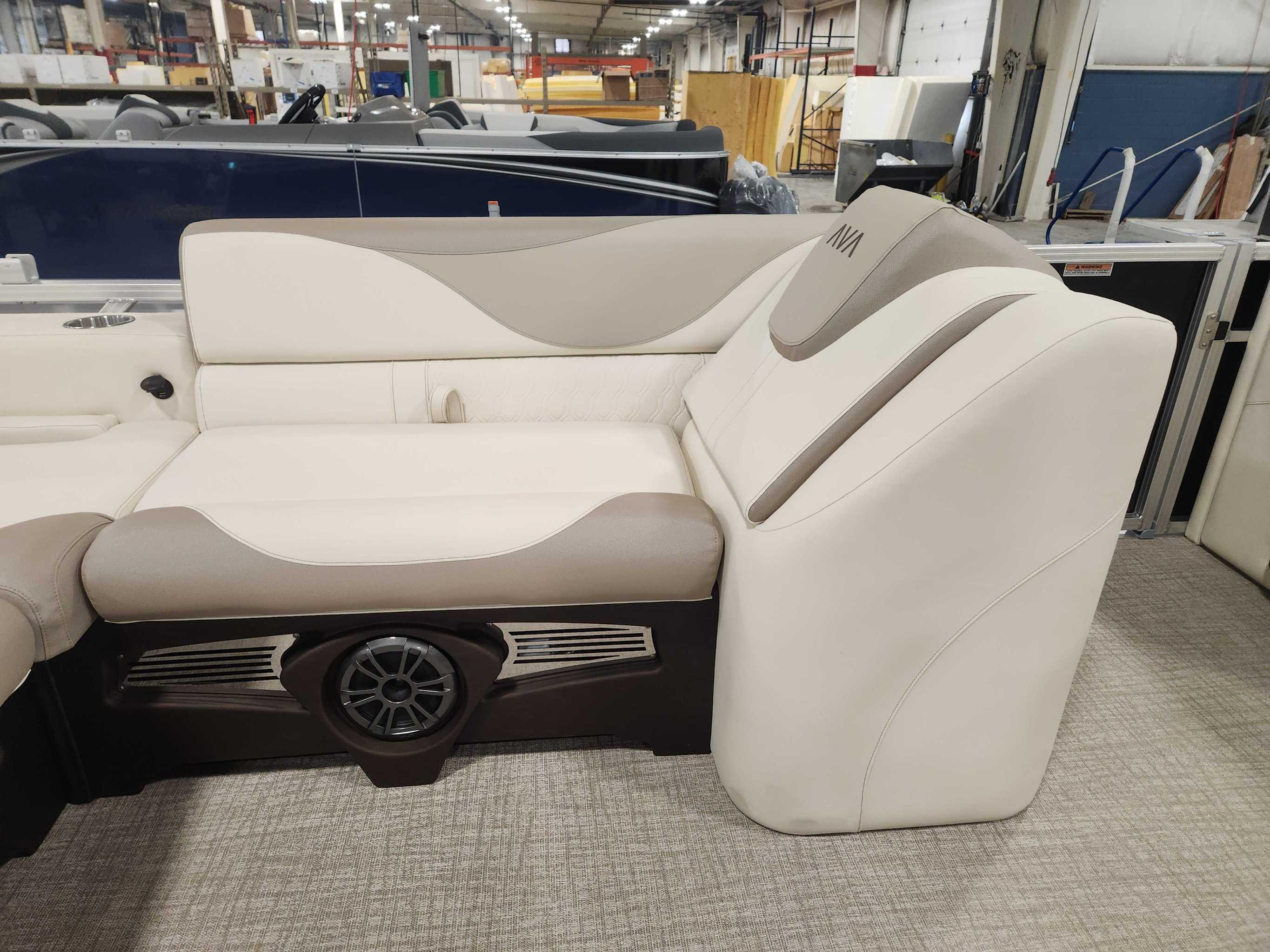 2026 Avalon 2385 25 LSZ VRB