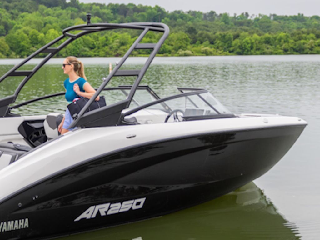 2026 Yamaha Marine AR250 Base
