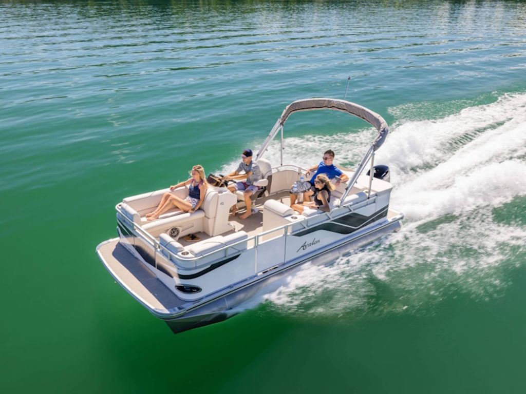 2026 Avalon Venture Cruise 21 FT