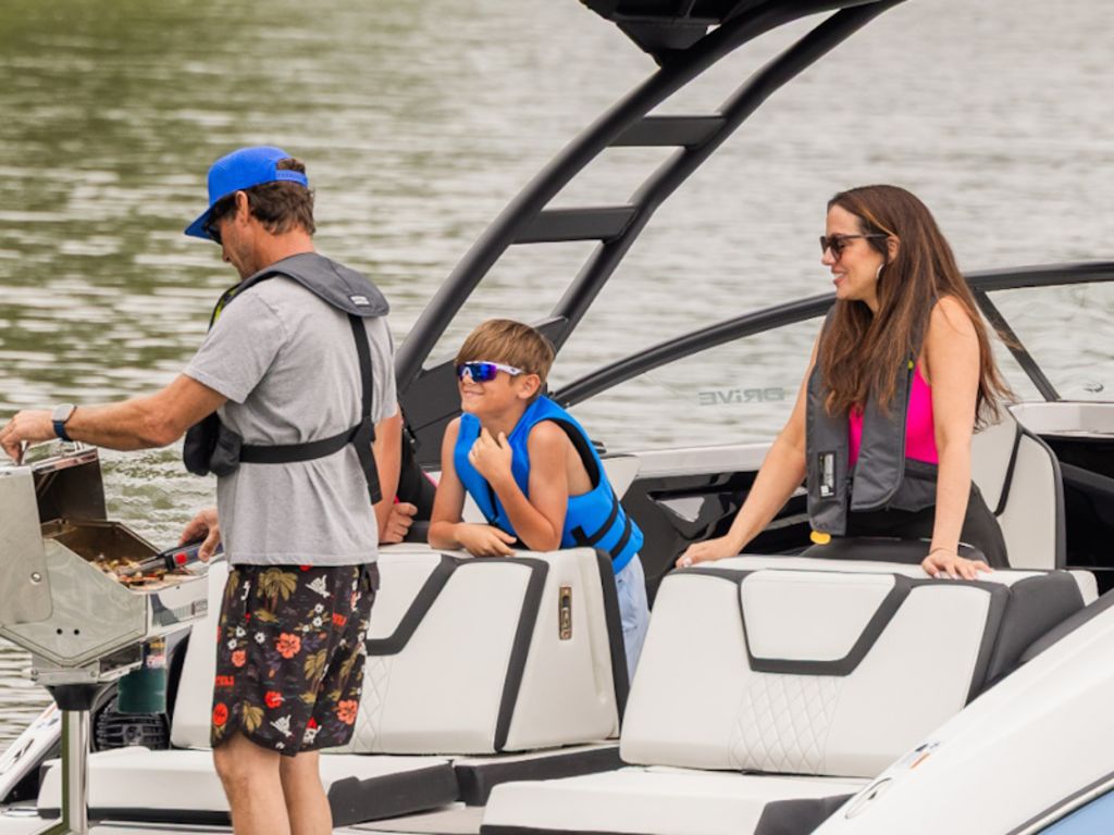2026 Yamaha Marine 252SD Base