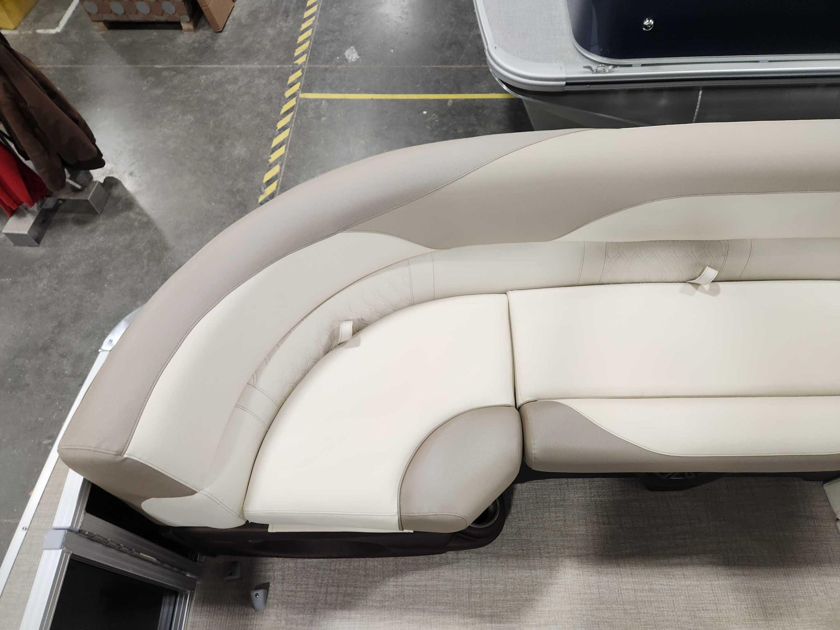 2026 Avalon 2385 25 LSZ VRB