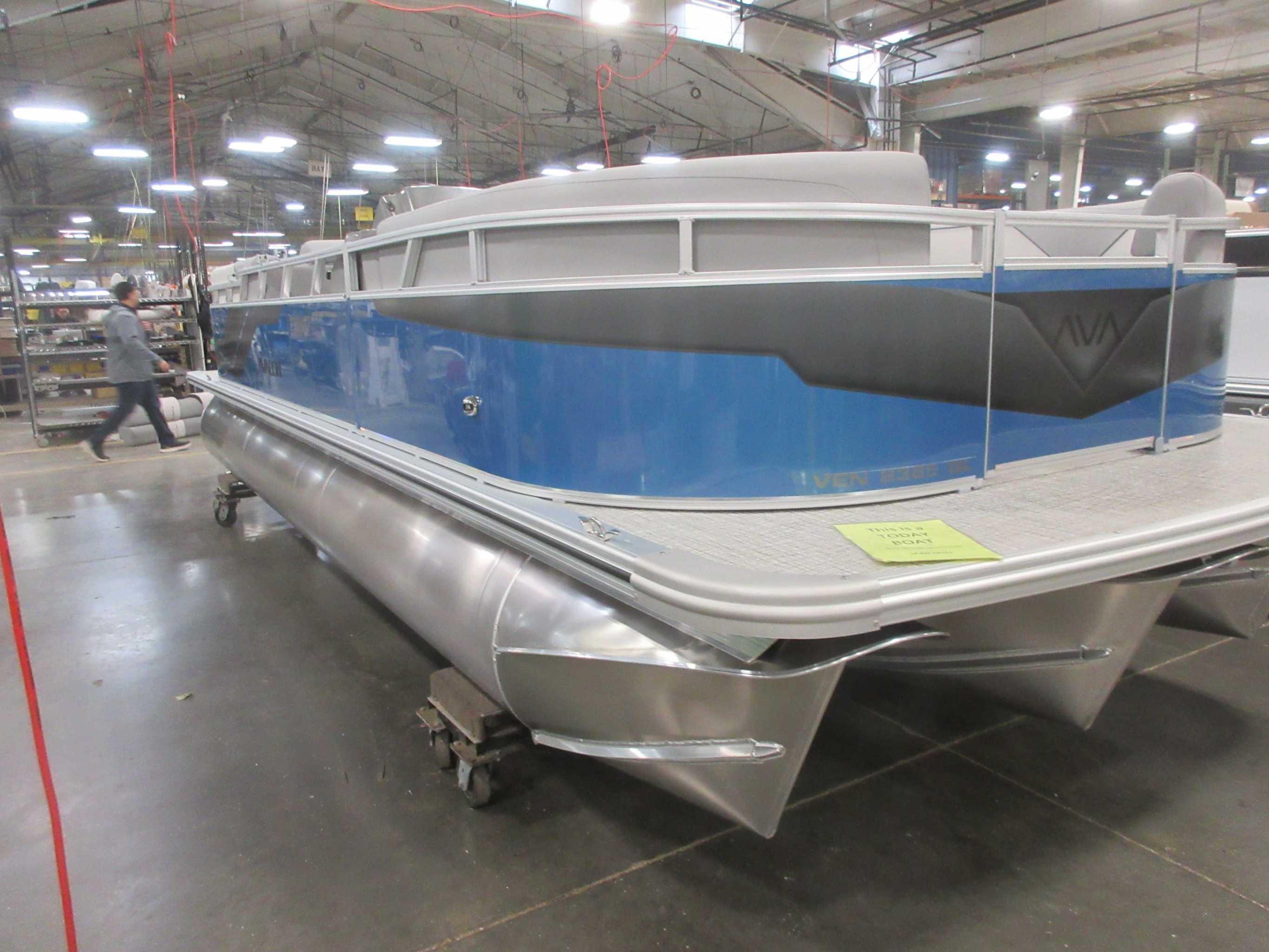 2026 Avalon 2385 25 Venture 85 QL